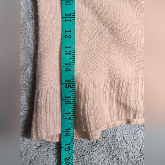 HUDSON'S BAY Cashmere Open Neck Pink Women's Sweater. Size Small - Picture 11 of 11
